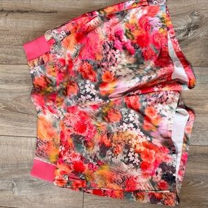 Athleta size 8 shorts NWT